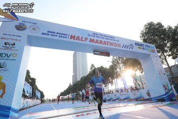 BINH DUONG NEW CITY HALF MARATHON 2024 - Ảnh #1819988
