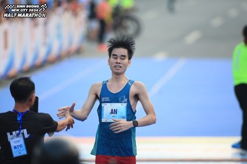 BINH DUONG NEW CITY HALF MARATHON 2024 - Ảnh #1739086