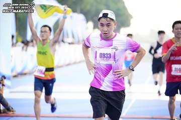 BINH DUONG NEW CITY HALF MARATHON 2024 - Ảnh #1758181