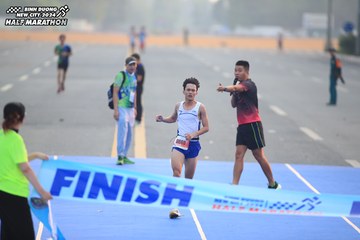 BINH DUONG NEW CITY HALF MARATHON 2024 - Ảnh #1739025