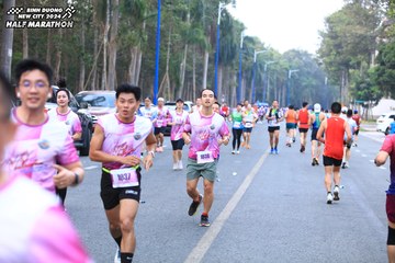 BINH DUONG NEW CITY HALF MARATHON 2024 - Ảnh #1750074
