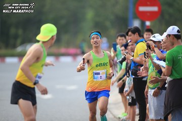 BINH DUONG NEW CITY HALF MARATHON 2024 - Ảnh #1736293