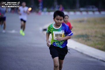 BINH DUONG NEW CITY HALF MARATHON 2024 - Ảnh #1724579