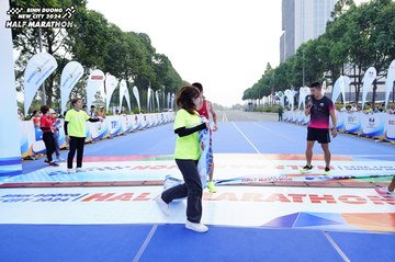 BINH DUONG NEW CITY HALF MARATHON 2024 - Ảnh #1770724