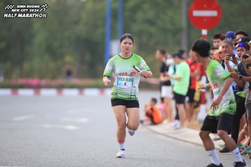 BINH DUONG NEW CITY HALF MARATHON 2024 - Ảnh #1736608