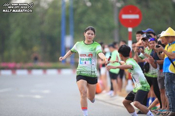 BINH DUONG NEW CITY HALF MARATHON 2024 - Ảnh #1736609