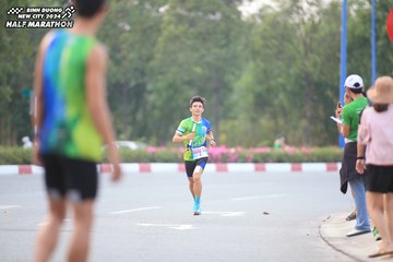BINH DUONG NEW CITY HALF MARATHON 2024 - Ảnh #1736787
