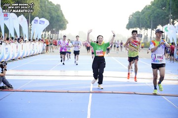 BINH DUONG NEW CITY HALF MARATHON 2024 - Ảnh #1762795
