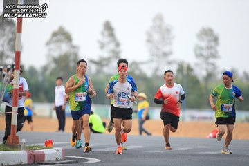 BINH DUONG NEW CITY HALF MARATHON 2024 - Ảnh #1737113