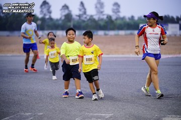 BINH DUONG NEW CITY HALF MARATHON 2024 - Ảnh #1725718