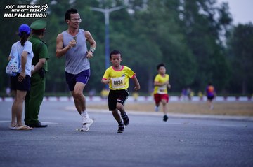 BINH DUONG NEW CITY HALF MARATHON 2024 - Ảnh #1724979