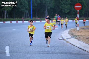 BINH DUONG NEW CITY HALF MARATHON 2024 - Ảnh #1726273
