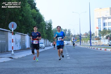 BINH DUONG NEW CITY HALF MARATHON 2024 - Ảnh #1776237