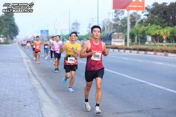 BINH DUONG NEW CITY HALF MARATHON 2024 - Ảnh #1770603