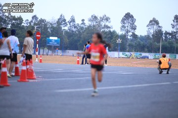 BINH DUONG NEW CITY HALF MARATHON 2024 - Ảnh #1727957