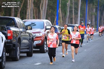 BINH DUONG NEW CITY HALF MARATHON 2024 - Ảnh #1756239
