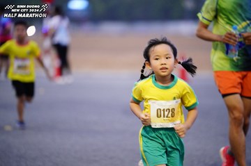 BINH DUONG NEW CITY HALF MARATHON 2024 - Ảnh #1725495
