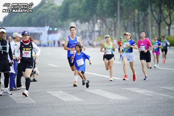 BINH DUONG NEW CITY HALF MARATHON 2024 - Ảnh #1729792
