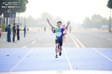 BINH DUONG NEW CITY HALF MARATHON 2024 - Ảnh #1756822