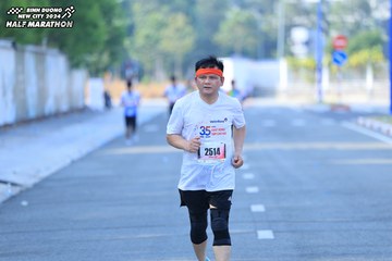 BINH DUONG NEW CITY HALF MARATHON 2024 - Ảnh #1771372