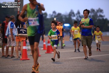 BINH DUONG NEW CITY HALF MARATHON 2024 - Ảnh #1728069
