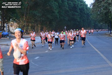 BINH DUONG NEW CITY HALF MARATHON 2024 - Ảnh #1772144