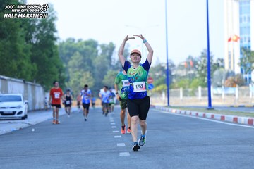 BINH DUONG NEW CITY HALF MARATHON 2024 - Ảnh #1766826
