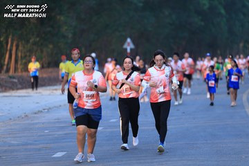 BINH DUONG NEW CITY HALF MARATHON 2024 - Ảnh #1772294