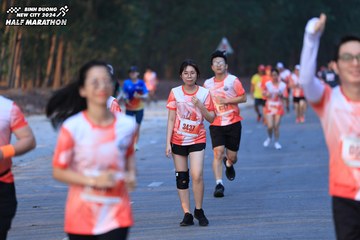 BINH DUONG NEW CITY HALF MARATHON 2024 - Ảnh #1771926
