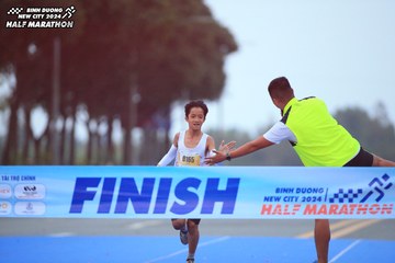 BINH DUONG NEW CITY HALF MARATHON 2024 - Ảnh #1728863