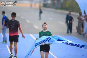 BINH DUONG NEW CITY HALF MARATHON 2024 - Ảnh #1739866