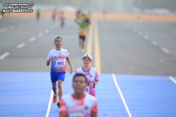 BINH DUONG NEW CITY HALF MARATHON 2024 - Ảnh #1738386