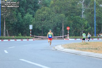 BINH DUONG NEW CITY HALF MARATHON 2024 - Ảnh #1735637