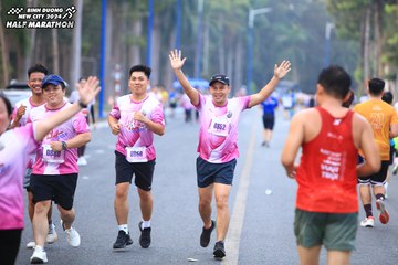 BINH DUONG NEW CITY HALF MARATHON 2024 - Ảnh #1755307