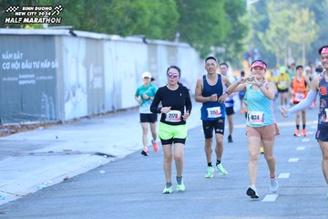 BINH DUONG NEW CITY HALF MARATHON 2024 - Ảnh #1770560