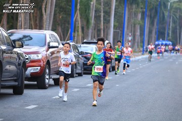 BINH DUONG NEW CITY HALF MARATHON 2024 - Ảnh #1755993