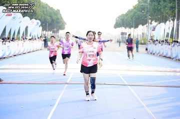 BINH DUONG NEW CITY HALF MARATHON 2024 - Ảnh #1758279