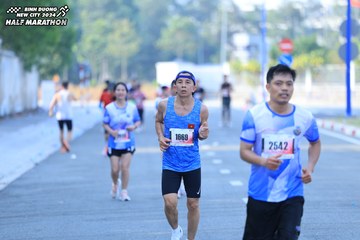 BINH DUONG NEW CITY HALF MARATHON 2024 - Ảnh #1769948