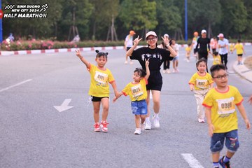 BINH DUONG NEW CITY HALF MARATHON 2024 - Ảnh #1727192