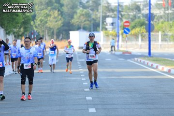 BINH DUONG NEW CITY HALF MARATHON 2024 - Ảnh #1771648