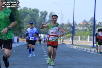 BINH DUONG NEW CITY HALF MARATHON 2024 - Ảnh #1765559