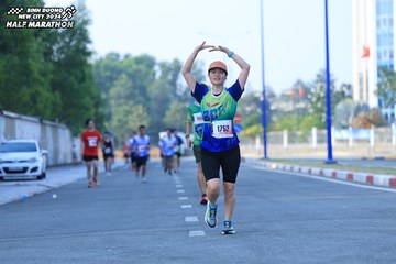 BINH DUONG NEW CITY HALF MARATHON 2024 - Ảnh #1766833