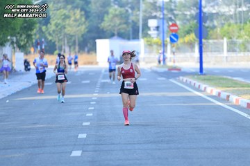 BINH DUONG NEW CITY HALF MARATHON 2024 - Ảnh #1770959