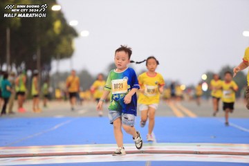 BINH DUONG NEW CITY HALF MARATHON 2024 - Ảnh #1727621