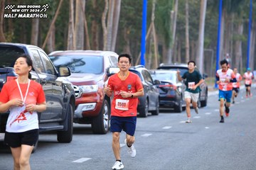 BINH DUONG NEW CITY HALF MARATHON 2024 - Ảnh #1756144