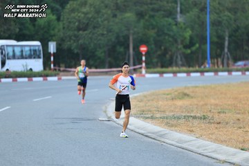 BINH DUONG NEW CITY HALF MARATHON 2024 - Ảnh #1735086