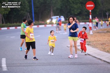 BINH DUONG NEW CITY HALF MARATHON 2024 - Ảnh #1727093