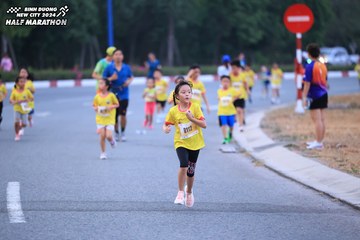 BINH DUONG NEW CITY HALF MARATHON 2024 - Ảnh #1726633