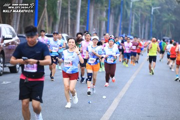 BINH DUONG NEW CITY HALF MARATHON 2024 - Ảnh #1750423