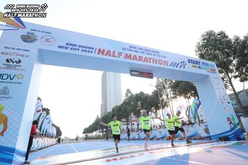 BINH DUONG NEW CITY HALF MARATHON 2024 - Ảnh #1819572